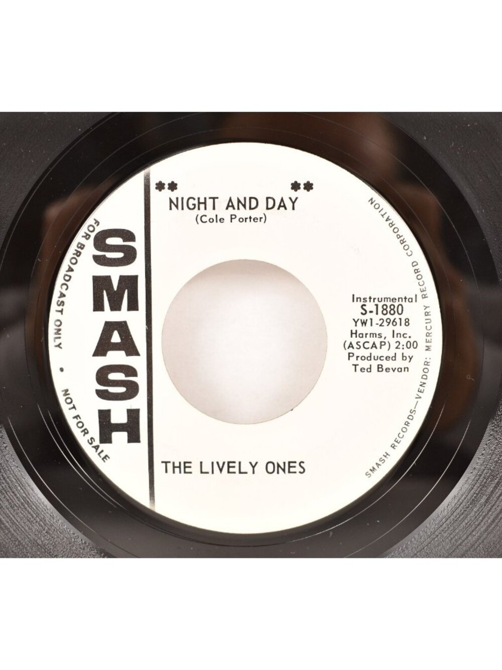 The Lively Ones - Night And Day / Hey Scrounge Smash Record Surf Rock Rare Promo - Picture 4 of 4